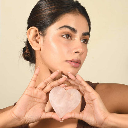 seek skincare rose quartz guasha is made out of natural rose quartz which comes in a luxurious sustainable pouch, which keeps it safe and easy to carry around.